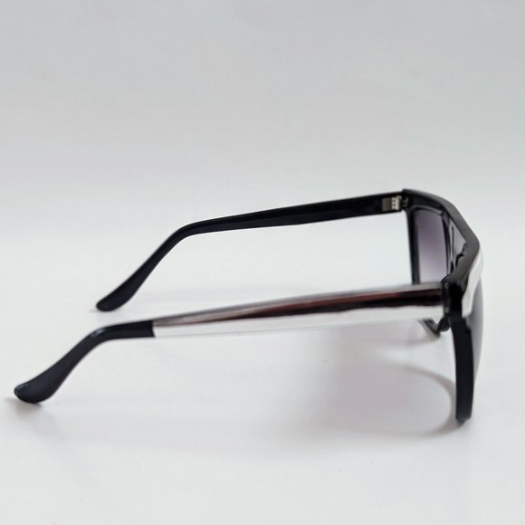 NWT Vintage 90\'s Plastic Lady High Fashion Sunglasses (S.Black/Silver)